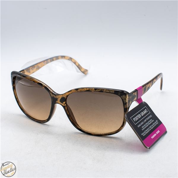PAIR OF FOSTER GRANT SUNGLASSES