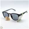 Image 1 : PAIR OF FOSTER GRANT SUNGLASSES
