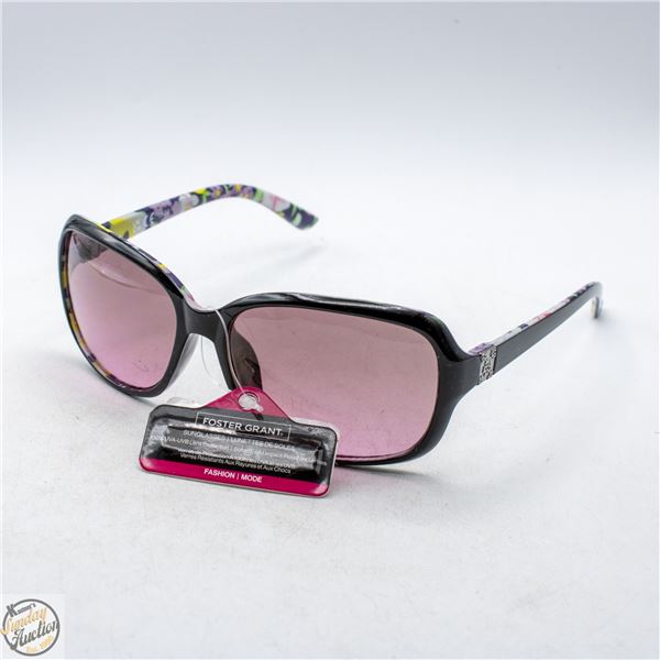 PAIR OF FOSTER GRANT SUNGLASSES