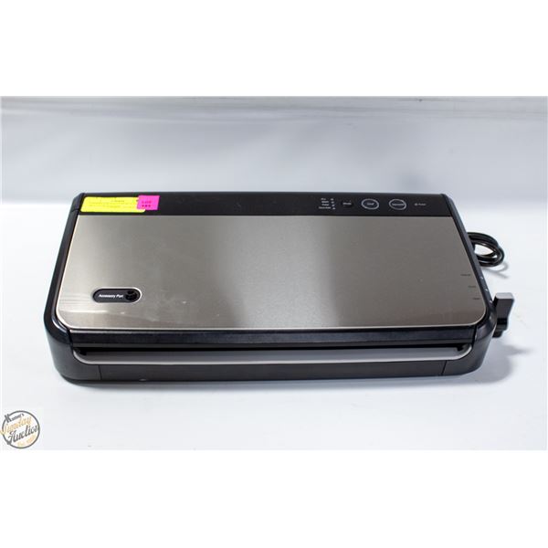FOODSAVER VACUUM SEALING MULTI USE SYSTEM