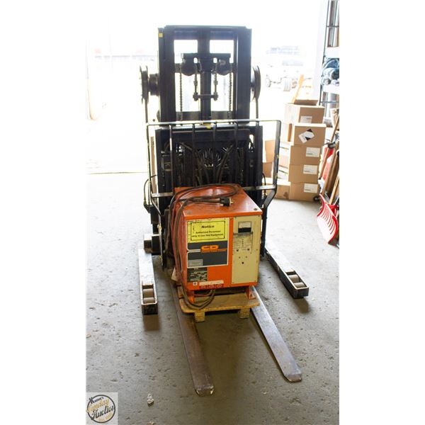 1990 PRIME MOVER INDUSTRIAL FORKLIFT 3000LB CAP