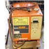 Image 7 : 1990 PRIME MOVER INDUSTRIAL FORKLIFT 3000LB CAP
