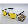 Image 1 : PAIR OF SUNGLASSES