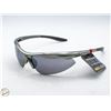 Image 1 : PAIR OF SUNGLASSES