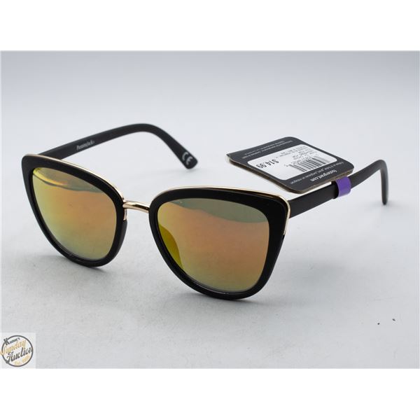 PAIR OF SUNGLASSES
