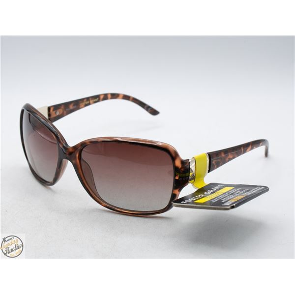 PAIR OF SUNGLASSES
