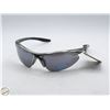 Image 1 : PAIR OF SUNGLASSES