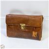 Image 1 : VINTAGE MEN'S TRAVEL VANITY