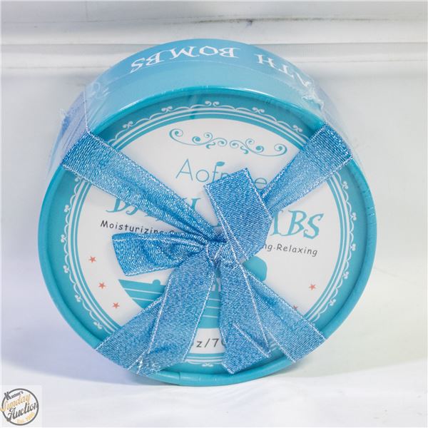 NEW 7 FRAGRANCE BATH BOMBS IN GIFT PACKAGE