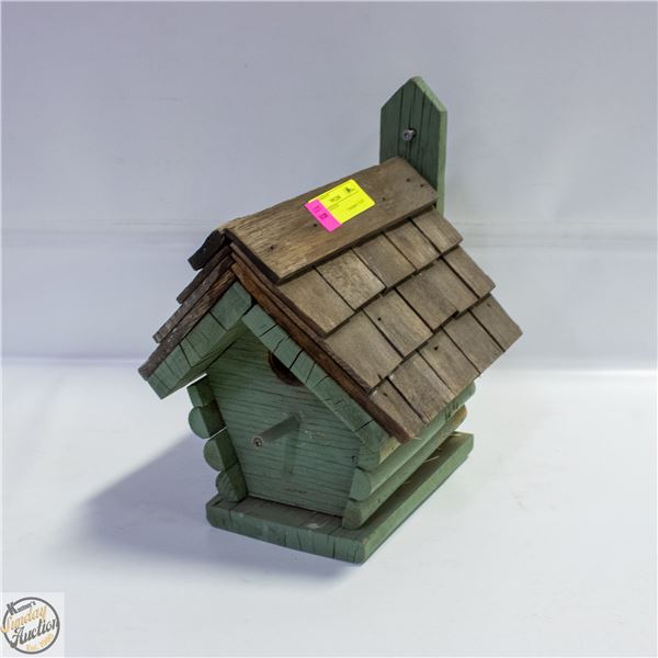 OLD BIRDHOUSE