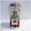 Image 1 : VINTAGE BEAVER GUMBALL MACHINE WITH KEY