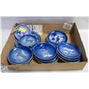 Image 1 : DUTCH CHRISTMAS BLUE PLATES (17 PIECES)