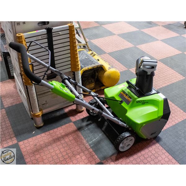 GREENWORKS ELECTRIC SNOWBLOWER (PLASTIC 'BLADES')