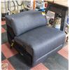 Image 1 : BLUE CHAIR FLOOR MODEL MISSING REAR HEAD REST