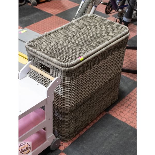 DOUBLE WIDE WICKER STYLE LAUNDRY BASKET H-23.5"