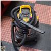 Image 1 : SHOP-VAC 4 GALLON WET/DRY VACUUM
