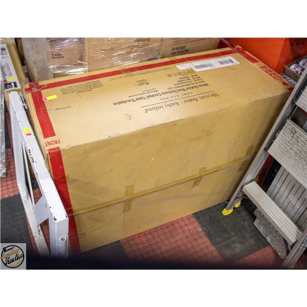 NEW IN BOX MICHEAL AMINI RECTANGULAR