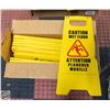 Image 1 : BOX OF RUBBERMAID WET FLOOR SIGNS