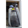Image 1 : PAIR OF COMPRESSED AIR SPRAYERS