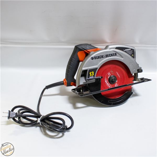 BLACK & DECKER SAW WITH LASER 13 AMP WITH 2 BLADES