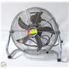 Image 1 : POWERFIST FLOOR FAN