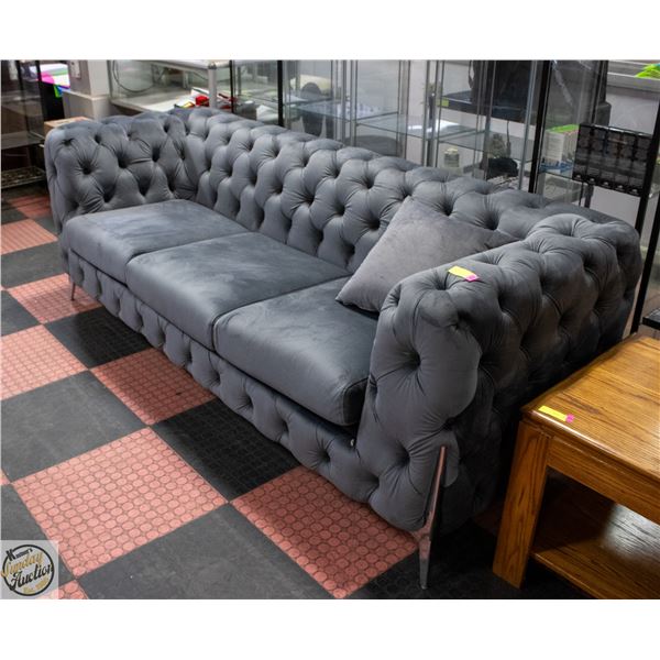 NEW DELUXE STUDDED ACCENT FABRIC 3 SEATER SOFA
