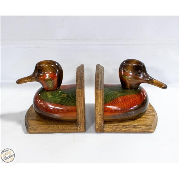 DUCKS UNLIMITED CARVED MALLARD BOOK ENDS
