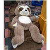 Image 1 : LARGE SLOTH STUFFED ANIMAL 52"