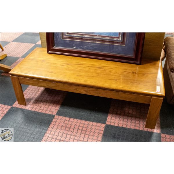 OAK COFFEE TABLE H-16" W-22" L-54"