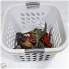 Image 1 : BASKET W/TOY DINOSAURS (13PCS) INCLUDING SCHLIECH