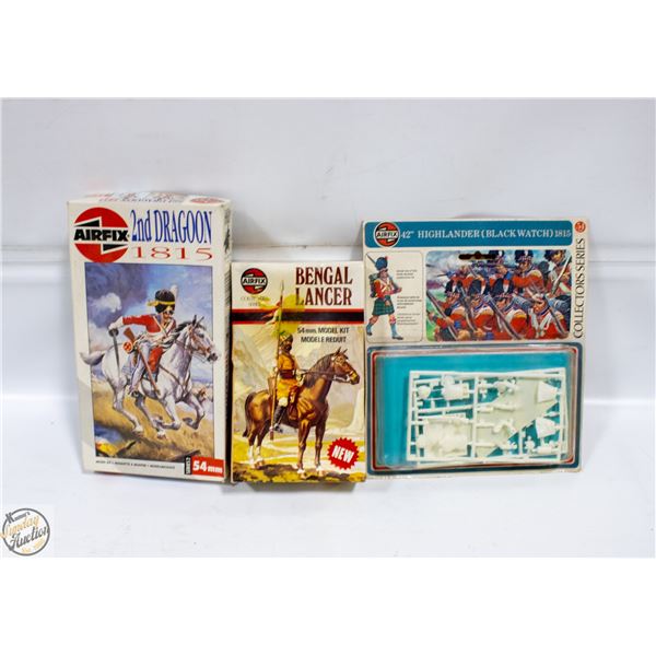 VINTAGE MINIATURE BUILDING KITS