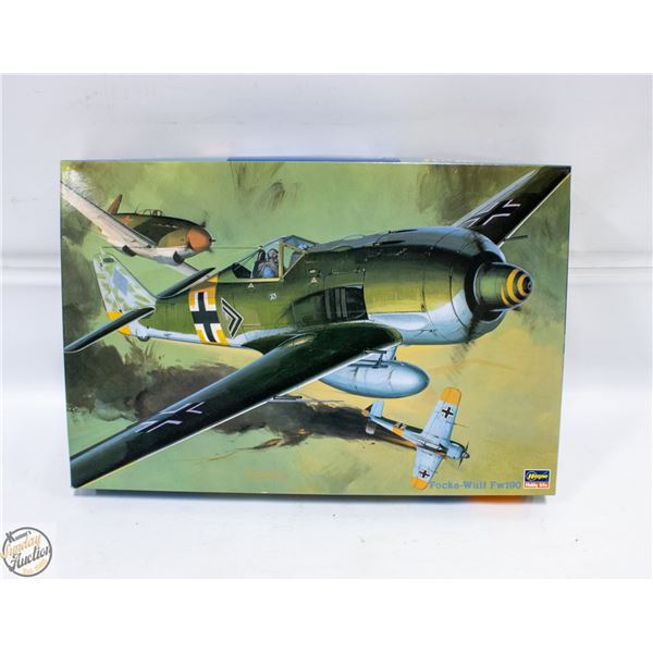 FOCKE-WULF FW190 1/32 SCALE KIT IN BOX
