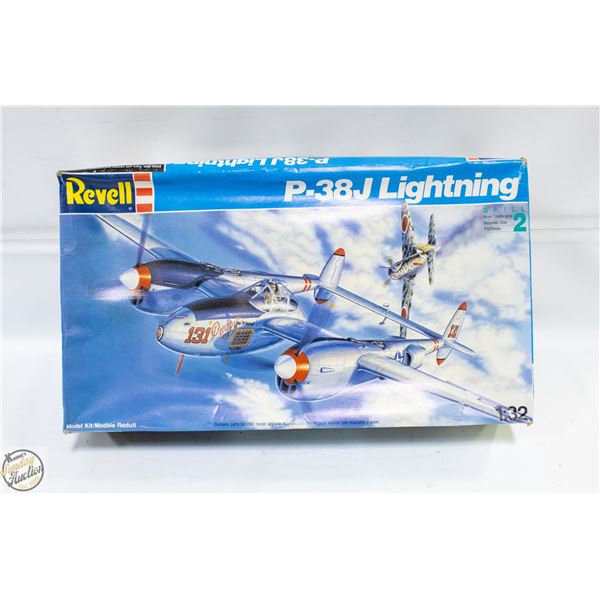 RECELL P-38J LIGHTNING 1/32 SCALE KIT IN BOX