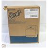Image 1 : SCOTT ESSENTIAL AUTOMATIC HARD ROLL TOWEL