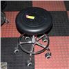 Image 1 : BLACK ROLLING MECHANICS STOOL