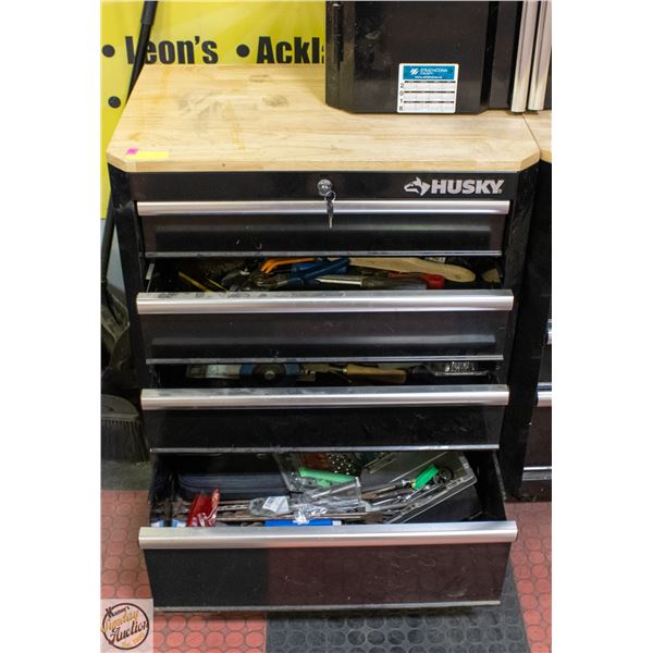 HUSKY METAL TOOL CABINET+KEY W-32.5" W-18.5" L-28"