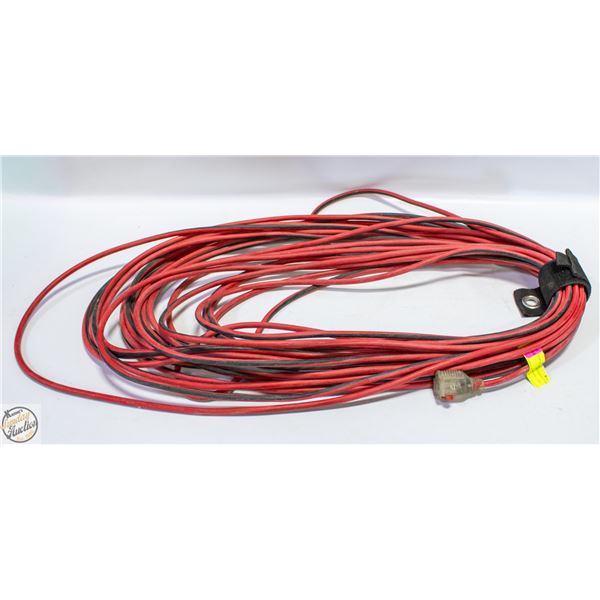 RED/BLACK LONG EXTENSION CORD