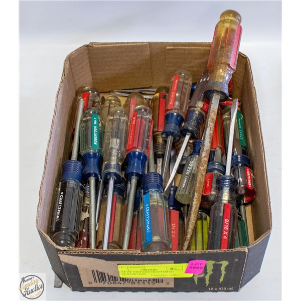 FLAT OF VINTAGE CRAFTSMAN SCREWDRIVERS