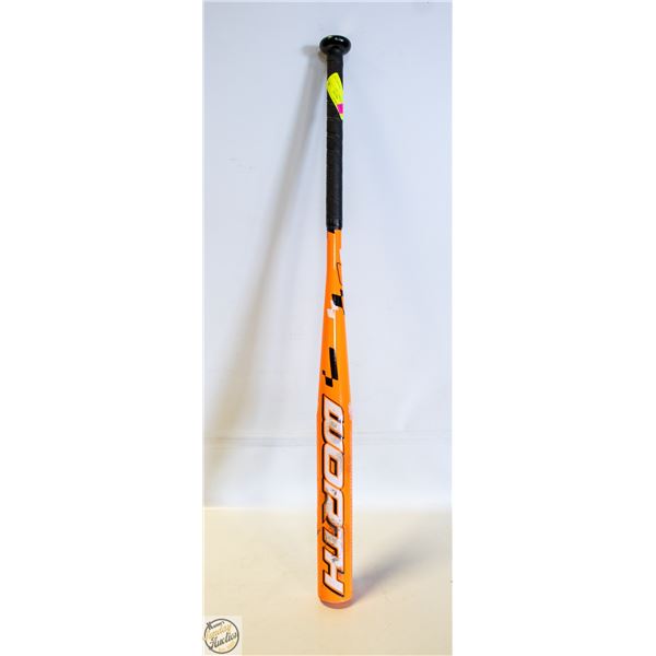 WORTH SOFTBALL BAT