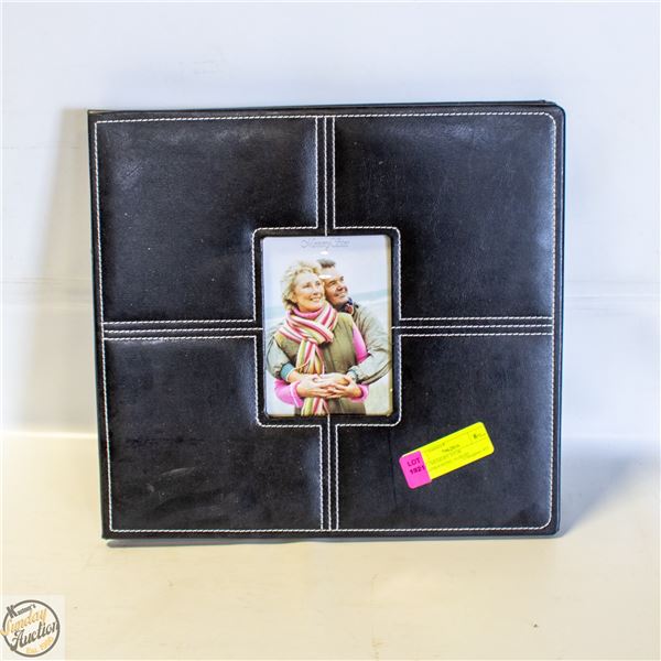 NEW - MEMORY STOR SCRAPBOOKING ALBUM