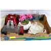 Image 1 : GLASS BLENDER & DECORATION LOT