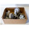 Image 1 : SET 4 - 4" SWIVEL CASTORS