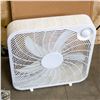 Image 1 : 20" X 20" BOX FAN