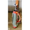 Image 1 : BUNDLE OF GOLF CLUBS IN CADDY