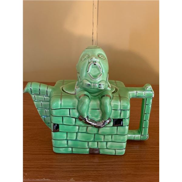 Vintage MCM Green Ceramic Humpty Dumpty Teapot with Unique Design, Made in England
