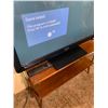 Image 4 : Panasonic Viesa TV with Stand