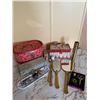 Image 1 : Vintage Vanity and Sewing Accessories with Storage Cases Vintage Kaleidoscope