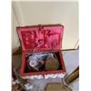 Image 3 : Vintage Vanity and Sewing Accessories with Storage Cases Vintage Kaleidoscope