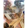Image 4 : Decorative Items Featuring Angels, Glassware, and Ceramics