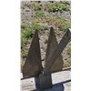 Image 3 : Metal Boat Anchor and Weathered No Entry Sign